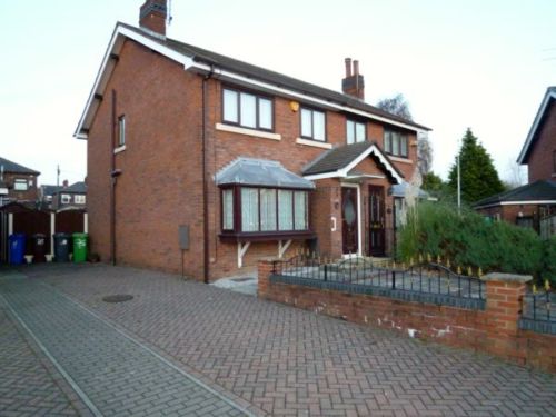 House to let in Moston, Manchester